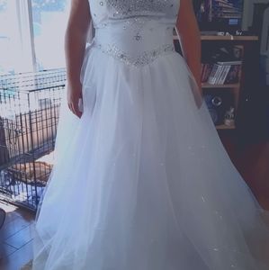 Wedding dress